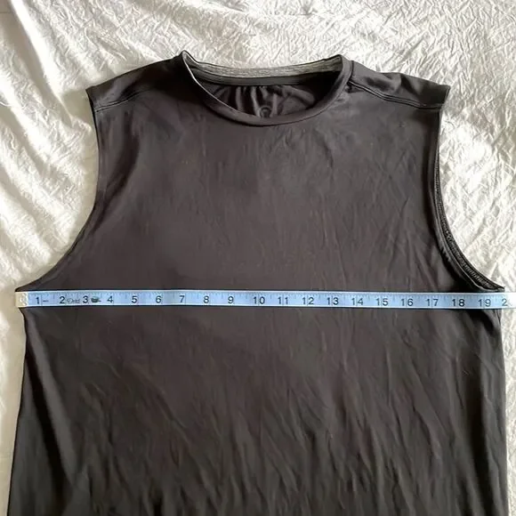 Champion Men's Black Athletic Tank Top Sleeveless Shirt Size M - Picture 3 of 4